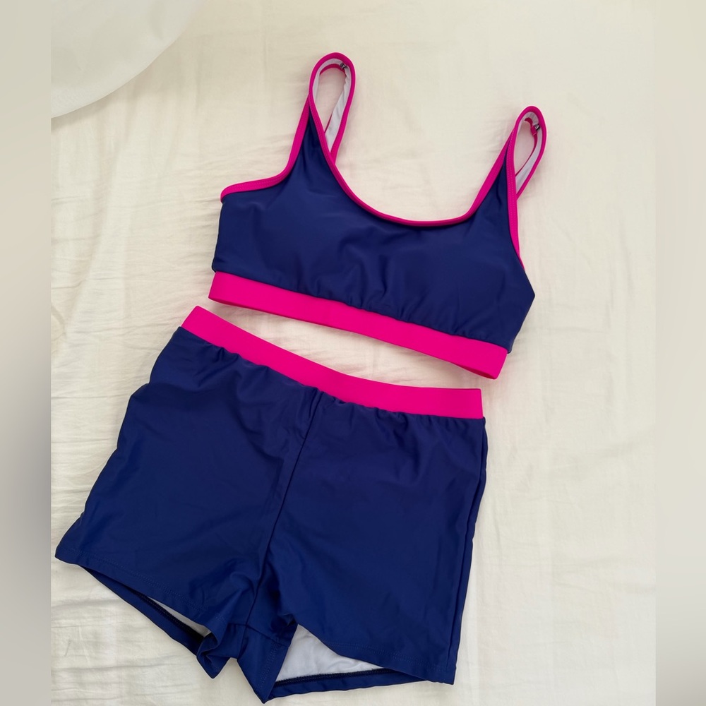 Swimsuit 2-pieces, Navy Blue and Bright Pink New. Swimwear Size Small